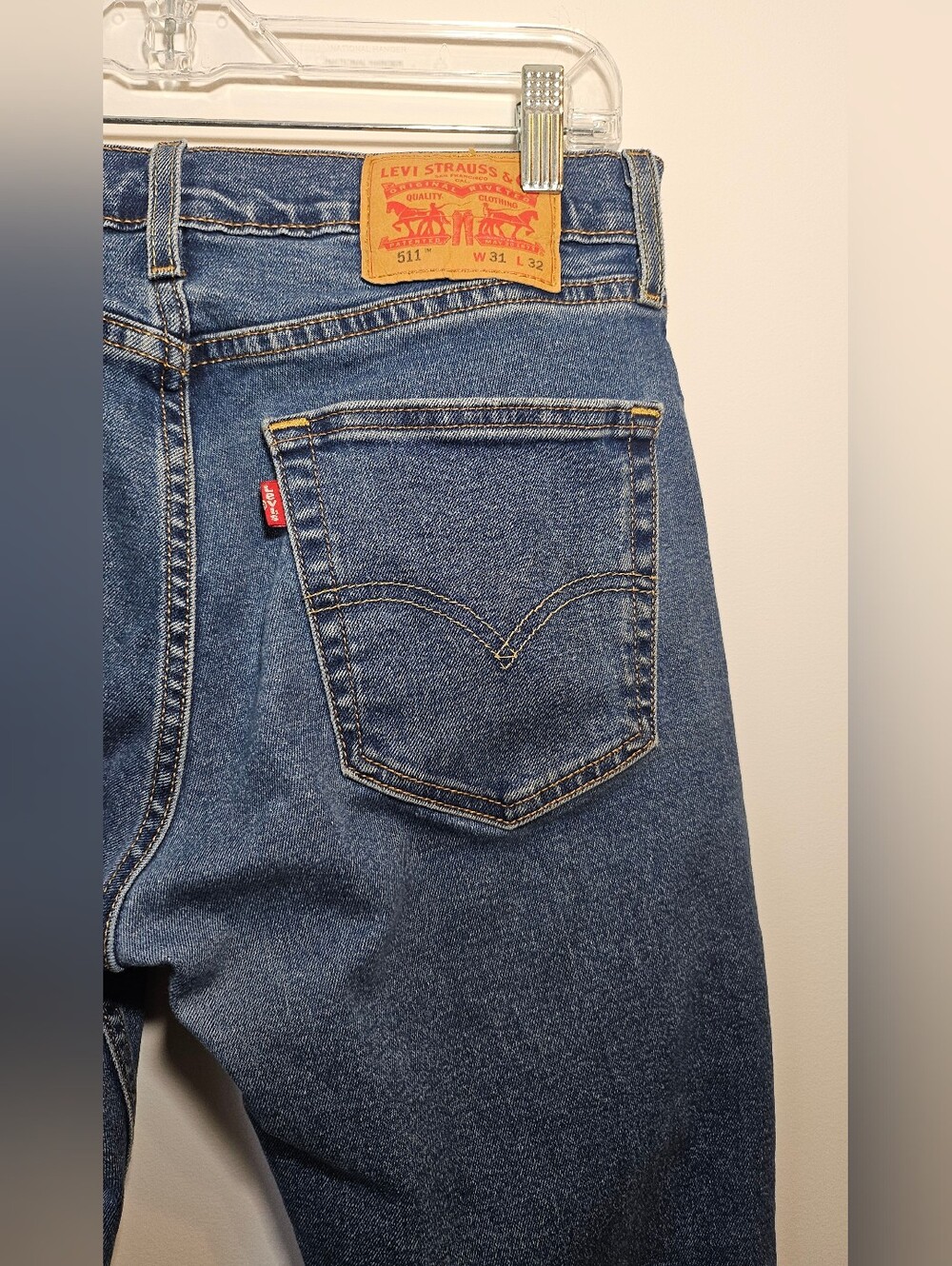 Levi's 511 Women's Jeans Medium Dark Wash W31 L32